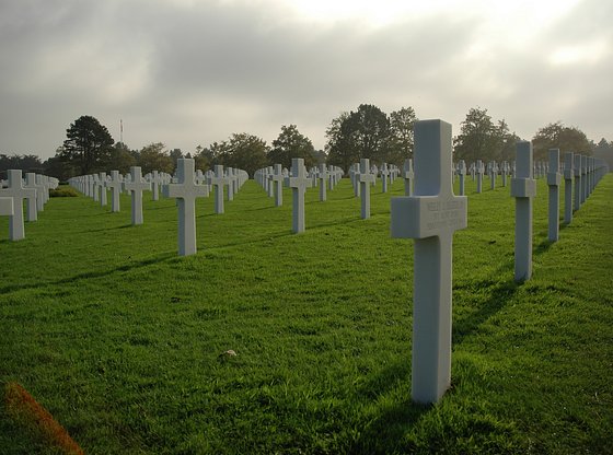 Full-Day D-Day and Normandy Beaches Day Trip from Paris