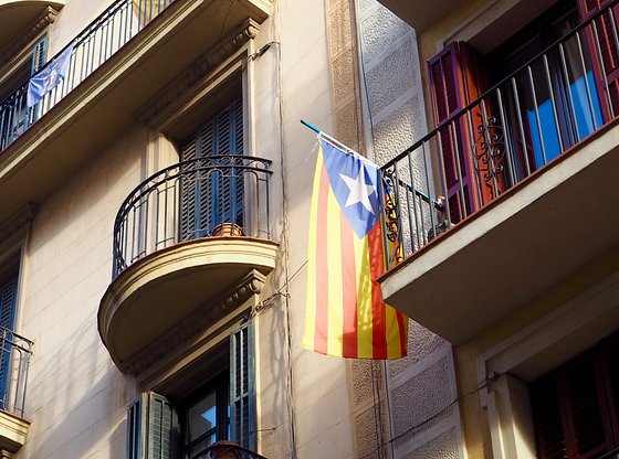 Catalan Independence in Barcelona Tour with the Gracia Neighborhood