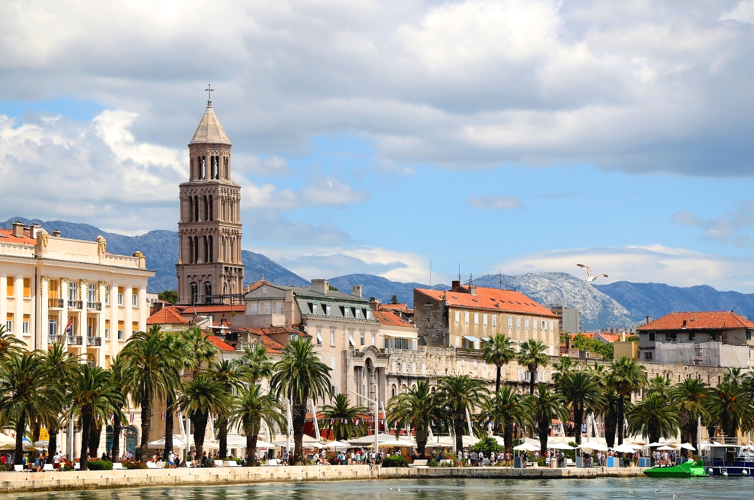 Private Split Walking Tours with Expert Guides