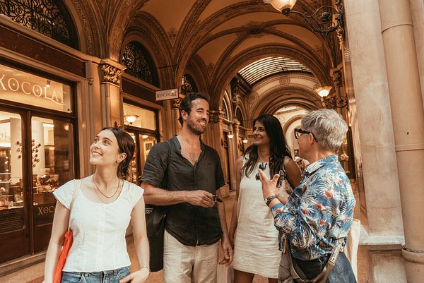 Introduction Tours