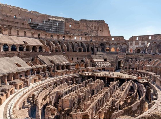 Introduction to the Roman Forum and Colosseum with an Architecture Professor