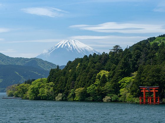 Full-Day Hakone Day Trip from Tokyo with Lake Ashi Cruise and Mount Fuji Views